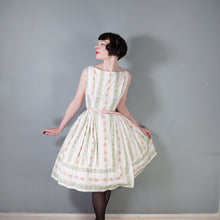 Load image into Gallery viewer, 60s KITTY COPELAND SMALL FLOWER BOUQUET PRINT COTTON DAY DRESS - S-M (petite fit)