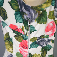 Load image into Gallery viewer, 50s 60s PAINTERLY ROSE PRINT FIT AND FLARE DRESS WITH EMPIRE BUST - M