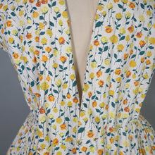 Load image into Gallery viewer, 50s "ARNISONS" YELLOW SMALL STEMMED ROSE PRINT WRAP DRESS WITH SASH BELT - S