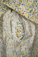Load image into Gallery viewer, 50s "ARNISONS" YELLOW SMALL STEMMED ROSE PRINT WRAP DRESS WITH SASH BELT - S