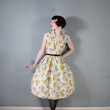 Load image into Gallery viewer, 50s 60s YELLOW ROSE PRINT COTTON DAY DRESS WITH WRAP BODICE AND FULL SKIRT - S