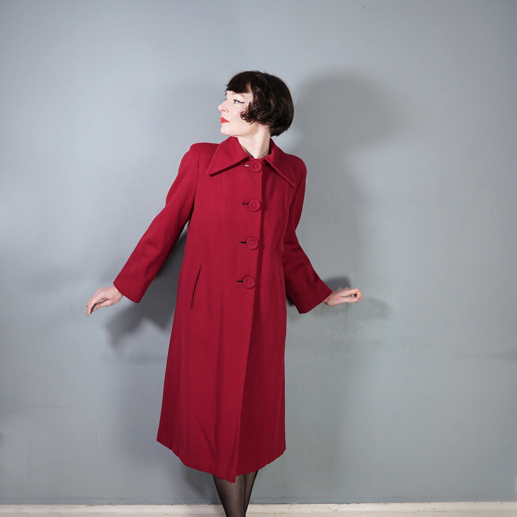 40s CHERRY RED SWING OVER COAT WITH HUGE COLLAR AND REMOVABLE 