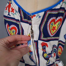 Load image into Gallery viewer, 50s "BRILKIE" NOVELTY FOLK PRINT SUN DRESS WITH HEARTS AND ROOSTERS - S