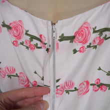 Load image into Gallery viewer, 50s VICTOR JOSSELYN BRIGHT PINK ROSE PRINT FULL SKIRTED COTTON DRESS - XS-S