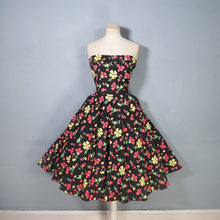 Load image into Gallery viewer, 50s UNLABELED HORROCKSES STRAPLESS FULL SKIRT DRESS WITH COLOURFUL FLORAL PRINT - XS