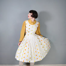Load image into Gallery viewer, 50s WHITE FULL SKIRTED DRESS WITH WOVEN COLOURFUL DOTS - S