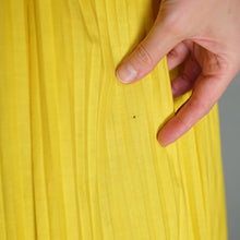 Load image into Gallery viewer, 50s 60s FESPA FASHIONS BRIGHT YELLOW PLEATED FULL SKIRT - 26"