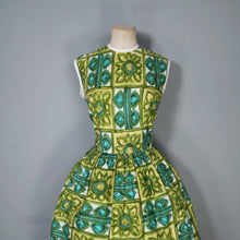 Load image into Gallery viewer, 60s BRIGHT GREEN PAINTERLY FLORAL COTTON DAY DRESS - S