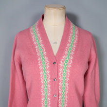 Load image into Gallery viewer, 50s / 60s BERMAN&#39;S FINEST SHETLAND WOOL PINK FAIRISLE CARDIGAN - M