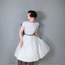 Load image into Gallery viewer, 60s BLUE WHITE ROSEBUD FLORAL AND POLKA DOT PRINT COTTON DAY DRESS - XS / petite fit