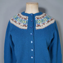 Load image into Gallery viewer, 70s HANDKNITTED BLUE WOOL FAIRISLE CARDIGAN - S-M