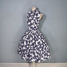 Load image into Gallery viewer, 50s CALIFORNIA COTTONS GREY AND WHITE IVY LEAF PRINT BOW NECK DRESS - S