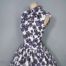 Load image into Gallery viewer, 50s CALIFORNIA COTTONS GREY AND WHITE IVY LEAF PRINT BOW NECK DRESS - S