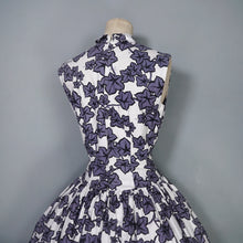 Load image into Gallery viewer, 50s CALIFORNIA COTTONS GREY AND WHITE IVY LEAF PRINT BOW NECK DRESS - S