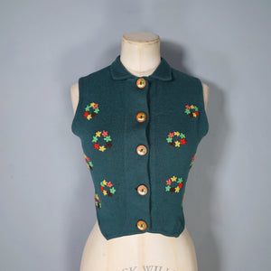 40s PURE WOOL FINE KNIT SLEEVELESS CARDIGAN / WAISTCOAT TANK WITH FLORAL EMBROIDERY - S-M