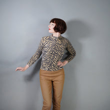 Load image into Gallery viewer, CROPPED 60s BATWING SLEEVE LAMBSWOOL ANIMAL TIGER PATTERN JUMPER - XS-S