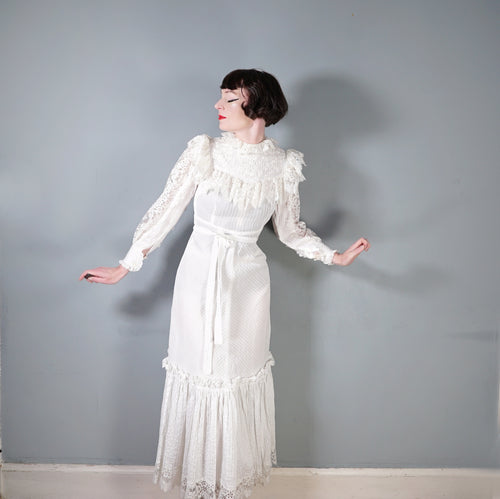 70s 80s MEXICANA SLOAN STREET WHITE PINTUCKED COTTON AND LACE MAXI DRESS - XS