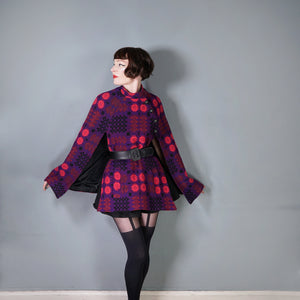 70s BOLD PURPLE COLOUR WELSH WOOLLENS TAPESTRY CAPE - S-M