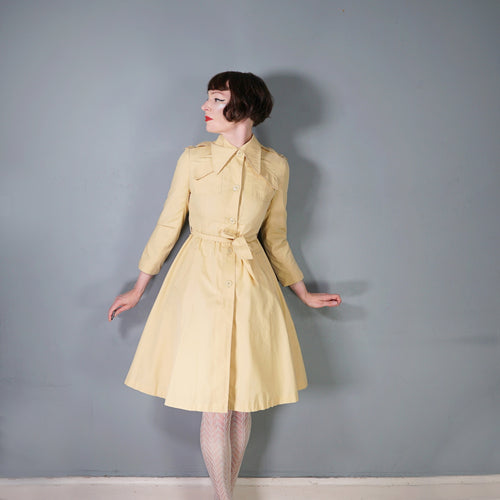 70s YELLOWY BEIGE BELTED FIT AND FLARE AUTUMN TRENCHCOAT - XS / petite