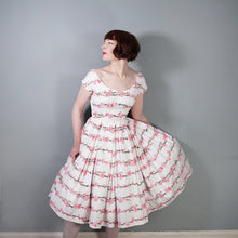 Load image into Gallery viewer, 50s VICTOR JOSSELYN BRIGHT PINK ROSE PRINT FULL SKIRTED COTTON DRESS - XS-S
