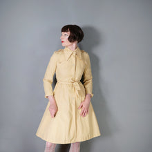 Load image into Gallery viewer, 70s YELLOWY BEIGE BELTED FIT AND FLARE AUTUMN TRENCHCOAT - XS / petite