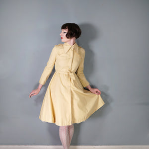 70s YELLOWY BEIGE BELTED FIT AND FLARE AUTUMN TRENCHCOAT - XS / petite