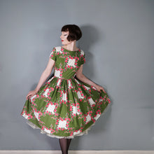 Load image into Gallery viewer, 50s GREEN AND PINK ROSE PRINT FULL SKIRTED COTTON DAY DRESS - M