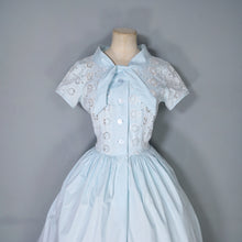 Load image into Gallery viewer, 50s 60s PASTEL BLUE BRODERIE ANGLAISE COTTON DAY DRESS - S-M