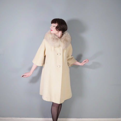 60S LILLI ANN CREAM FUZZY MOHAIR WOOL SWING COAT WITH HUGE FUR COLLAR - M
