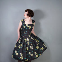 Load image into Gallery viewer, 50s "FEMINELLA" BLACK YELLOW FLORAL EASTER LILY PRINT FULL SKIRTED DRESS - S
