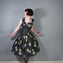 Load image into Gallery viewer, 50s "FEMINELLA" BLACK YELLOW FLORAL EASTER LILY PRINT FULL SKIRTED DRESS - S