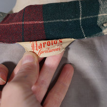 Load image into Gallery viewer, 50s HAROLDS SPORTSWEAR RED GREEN AND CREAM PLAID 49ER WOOL JACKET - M-L