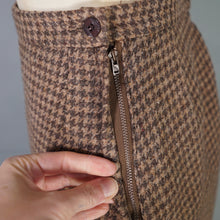Load image into Gallery viewer, 70s DOES 40s BROWN HOUNDSTOOTH TWEED 2 PIECE SKIRT SUIT - S