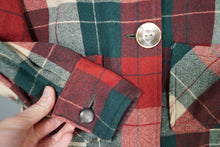 Load image into Gallery viewer, 50s HAROLDS SPORTSWEAR RED GREEN AND CREAM PLAID 49ER WOOL JACKET - M-L