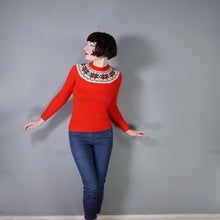 Load image into Gallery viewer, 70s PURE SHETLAND WOOL RED FAIRISLE CHRISTMAS JUMPER - S