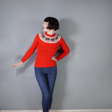 Load image into Gallery viewer, 70s PURE SHETLAND WOOL RED FAIRISLE CHRISTMAS JUMPER - S