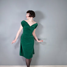 Load image into Gallery viewer, 50s FITTED OFF SHOULDER GREEN VELVET COCKTAIL DRESS WITH BACK DRAPE - S