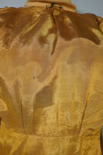 Load image into Gallery viewer, 40s "FERNPROOF" CAMEL COLOURED WOOL TRENCH STYLE COAT - S-M