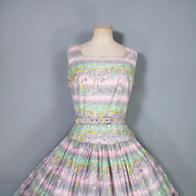 Load image into Gallery viewer, 50s PINK AND GREEN NOVELTY VICTORIAN STREET SCENES FULL SKIRTED DRESS - S