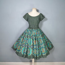 Load image into Gallery viewer, 50s VICTOR JOSSELYN BOLD GREEN PAISLEY PRINT FULL SKIRTED DRESS - S