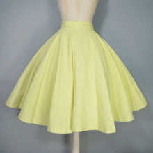Load image into Gallery viewer, 50s THICK YELLOW WAFFLE COTTON FULL CIRCLE SKIRT - 26"