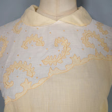 Load image into Gallery viewer, 40s SEMI-SHEER PALE YELLOW AND CREAM TWOTONE BLOUSE - L