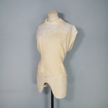 Load image into Gallery viewer, 40s SEMI-SHEER PALE YELLOW AND CREAM TWOTONE BLOUSE - L