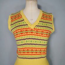 Load image into Gallery viewer, 70s FINE KNIT YELLOW FAIRISLE TANK TOP / JUMPER IN COLOURFUL PATTERN - S