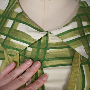 50s GREEN CHECK COLLARED BLOUSE TOP WITH BOW - S
