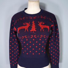 Load image into Gallery viewer, 50s BOBBIE BROOKS NAVY AND RED REINDEER AND TREE WOOL CHRISTMAS JUMPER - XS-S