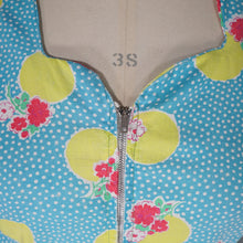 Load image into Gallery viewer, 40s TURQUOISE AND YELLOW PRINT ZIP FRONT COTTON HOUSE GOWN / DRESS - S