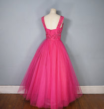 Load image into Gallery viewer, 50s GLAMOUROUS SHOCKING PINK SEQUIN EMBELLISHED PROM PARTY DRESS - S