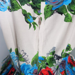 50s LARGE RED AND TURQUOISE ROSE FLORAL COTTON FULL SKIRTED DRESS - S