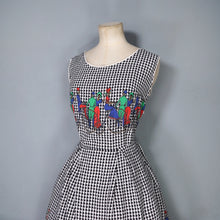 Load image into Gallery viewer, 60s HOUNDSTOOTH AND NOVELTY VICTORIAN CYCLIST PRINT DAY DRESS - S
